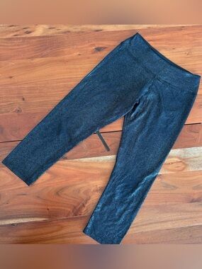 🦊 Beyond Yoga Blue Leggings Cropped Stretchy Athletic
